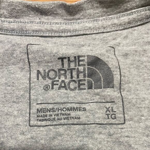 The North Face Gray t-shirt - Picture 5 of 5